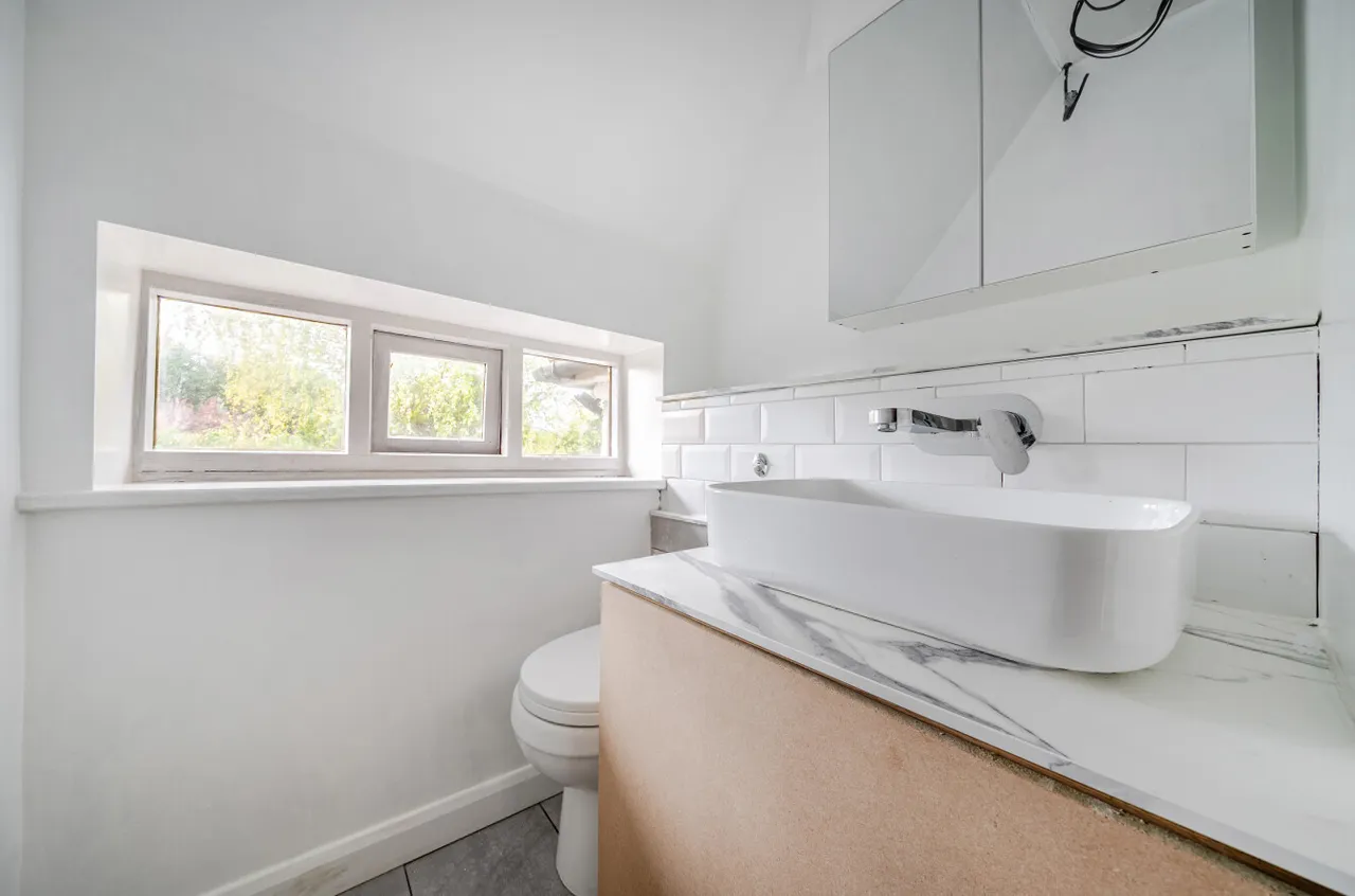 Holmesdale Road, South Darenth, DA4, photo 13
