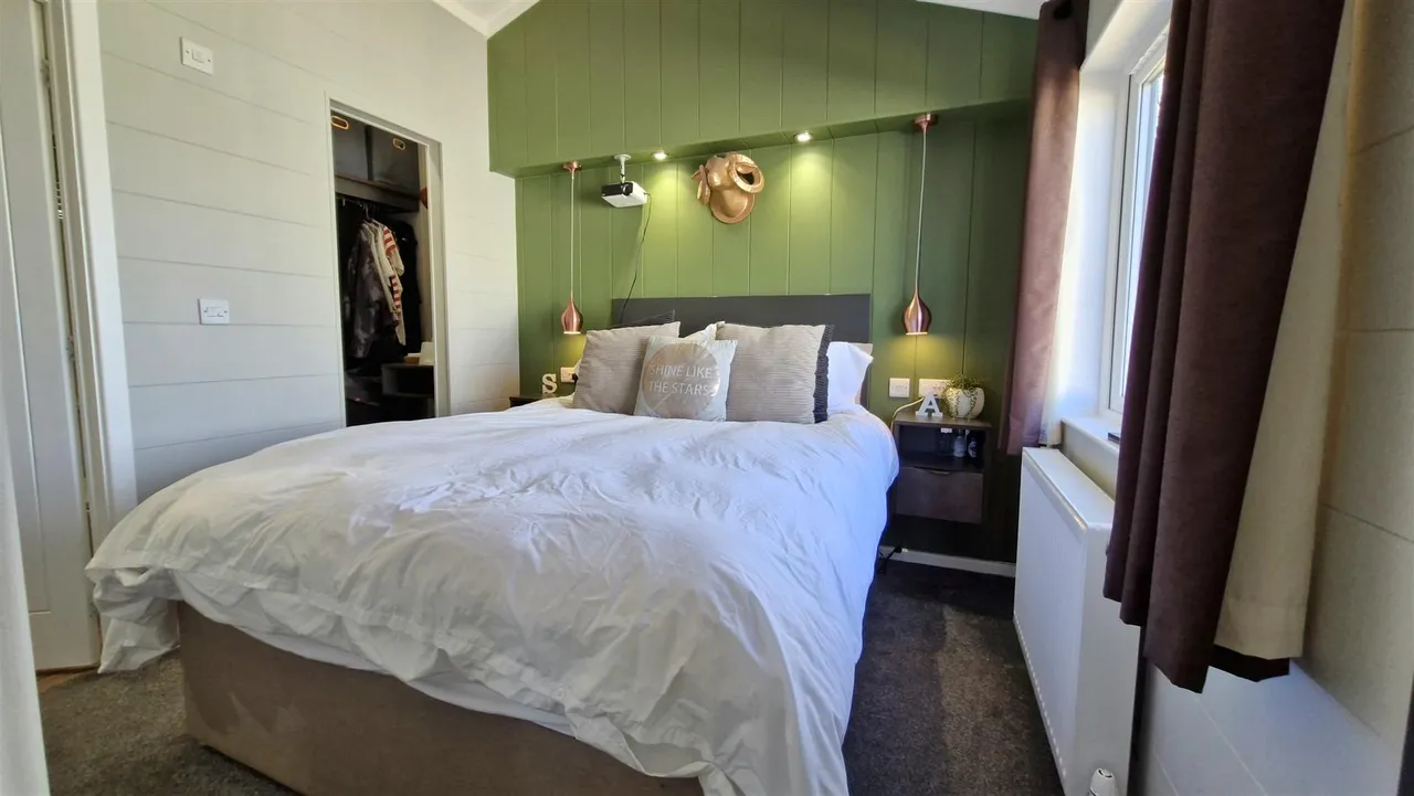 The Island, Tallington Lakes, PE9, photo 5