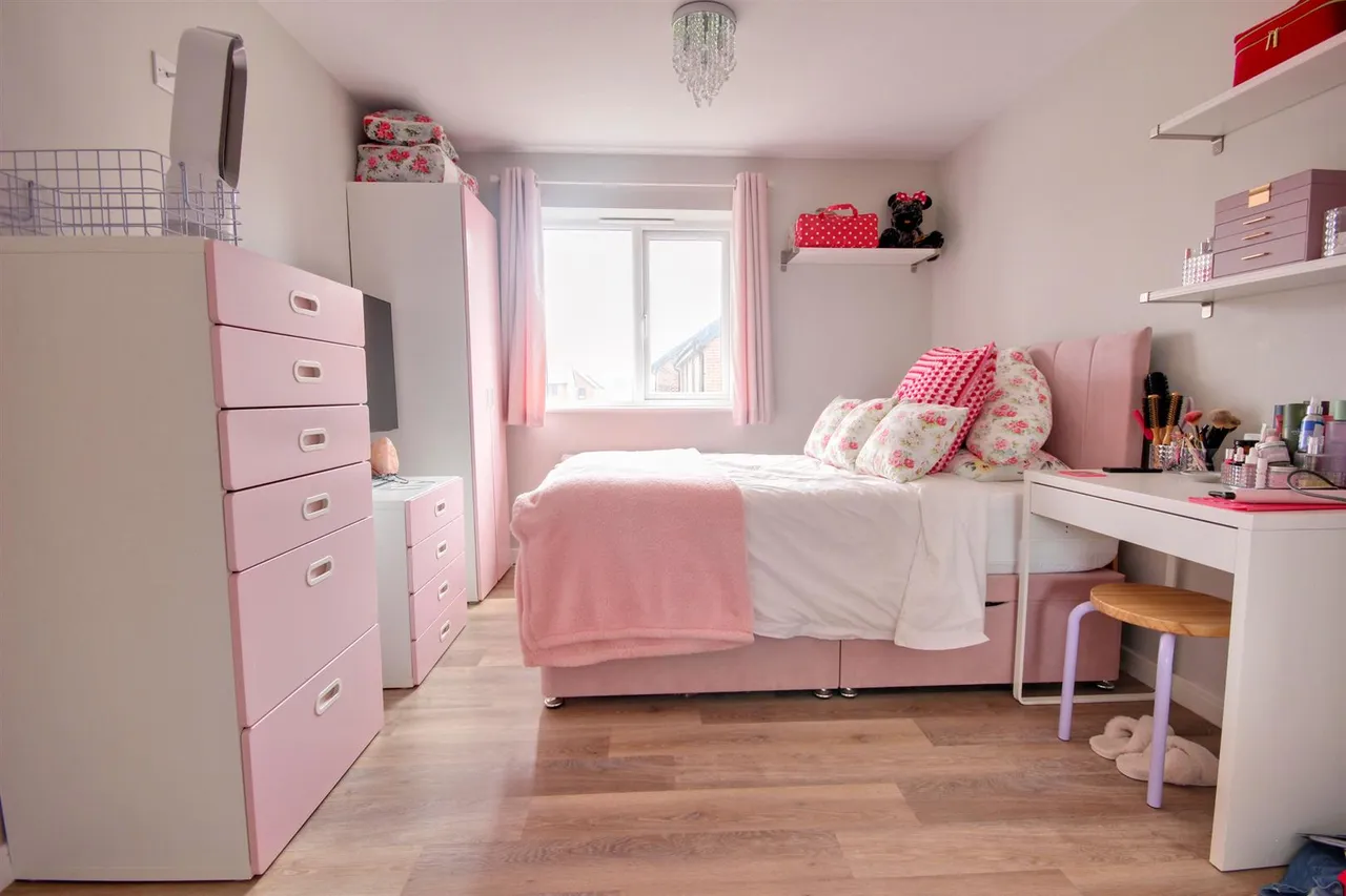 Twiddle Green, Beverley, photo 7