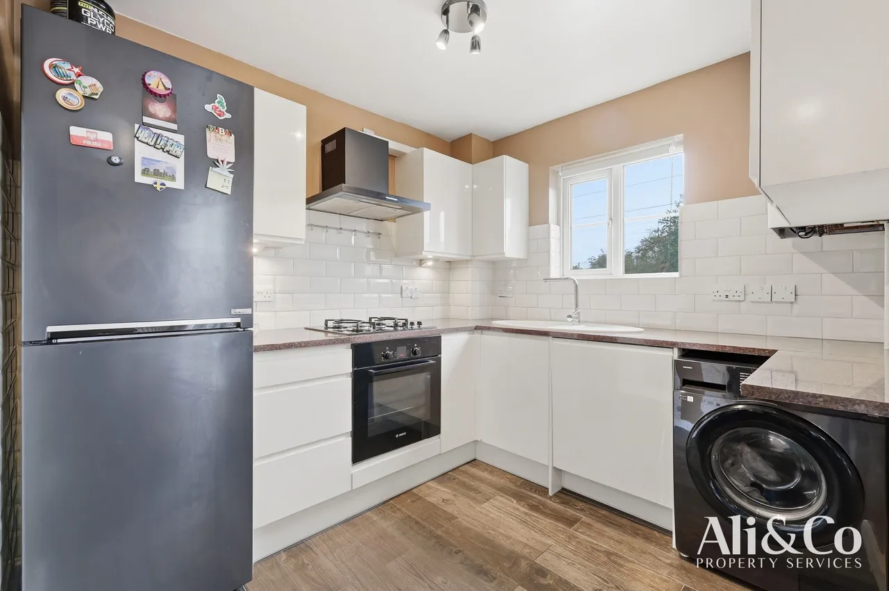Fleming Road, Chafford Hundred, Grays, Essex, RM16 6YN, photo 6