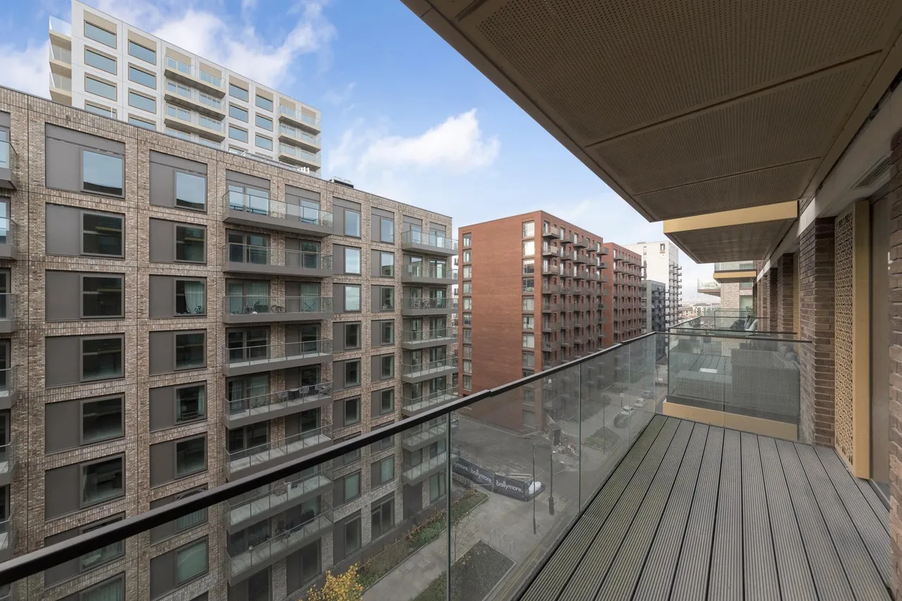 John Cabot House, Royal Wharf, E16, photo 11