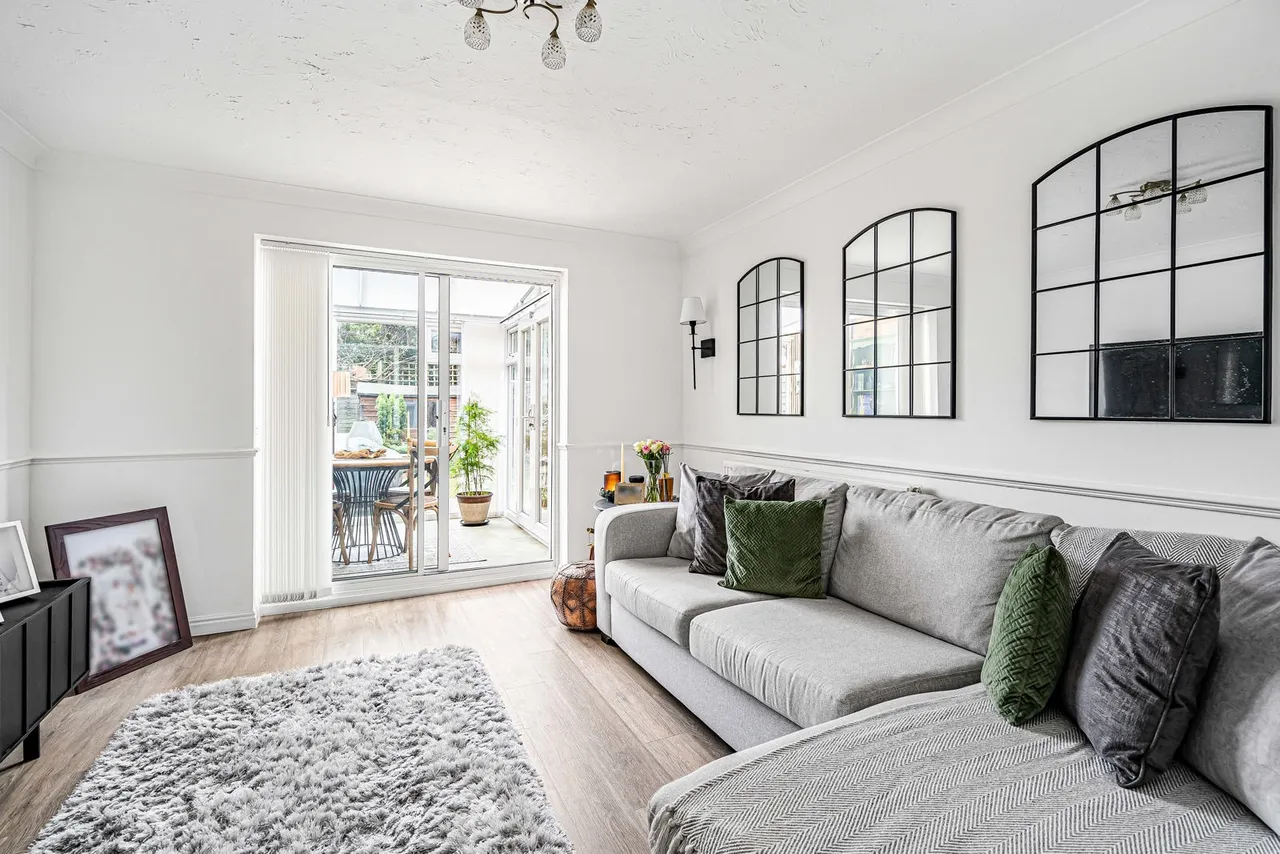 Saddlebrook Park, Sunbury-on-Thames, TW16, photo 10