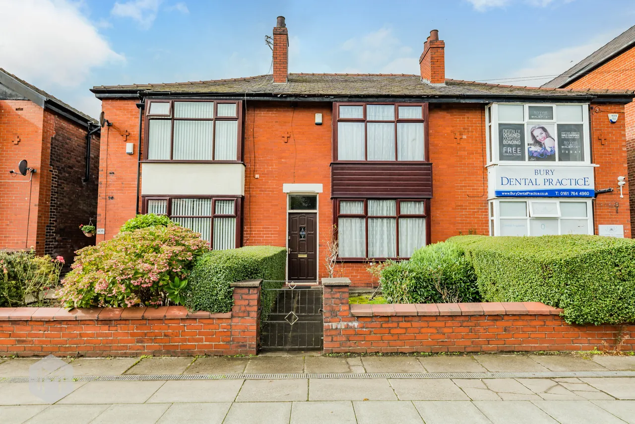 2 bed house for sale, Manchester Road, Bury, BL9
