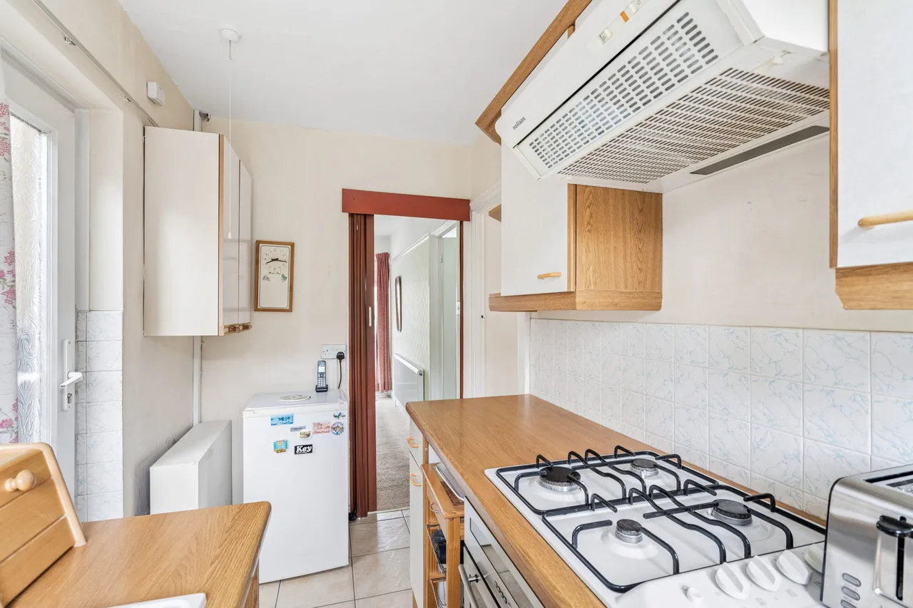 Ashdon Road, Bushey, WD23, photo 8