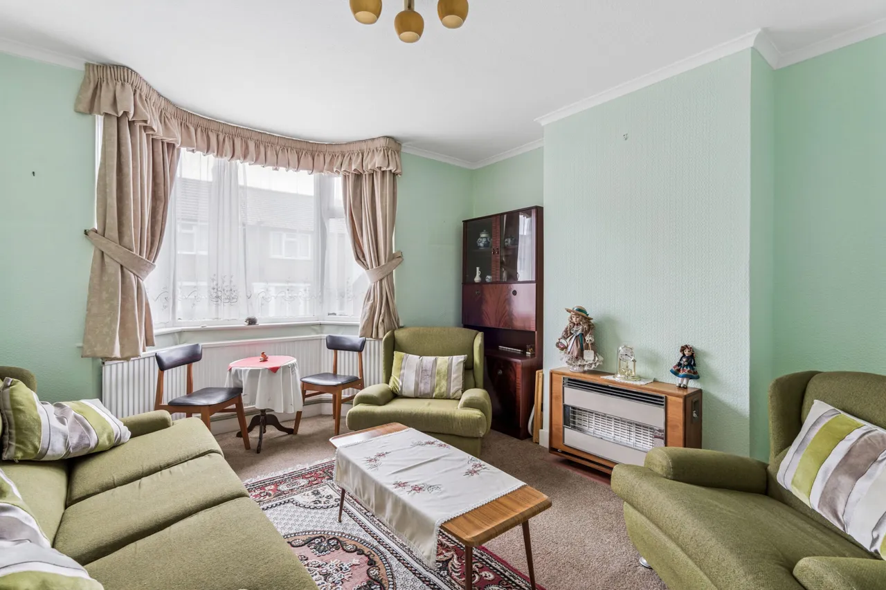 Ashdon Road, Bushey, WD23, photo 5