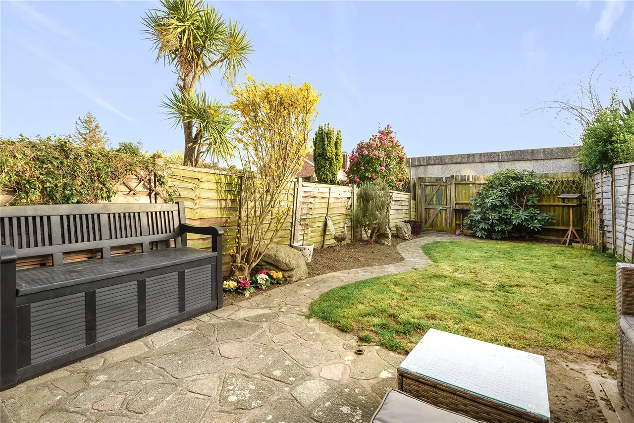 Wordsworth Road, Hampton, London, TW12 1EP, photo 10