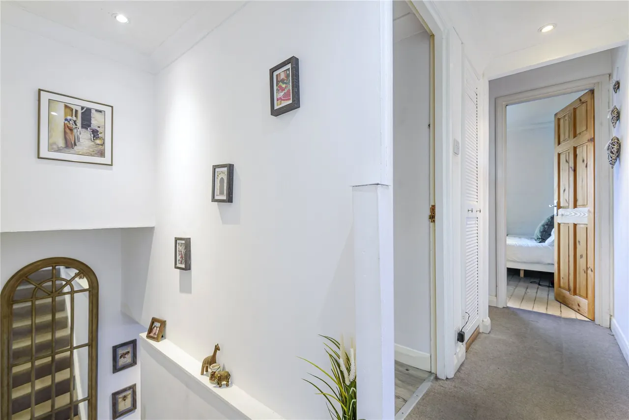 Wordsworth Road, Hampton, London, TW12 1EP, photo 5
