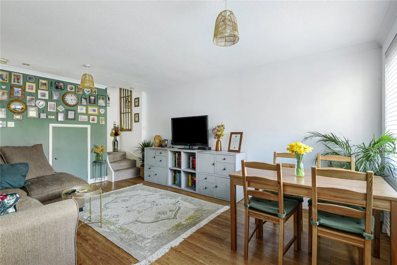 Wordsworth Road, Hampton, London, TW12 1EP, photo 3