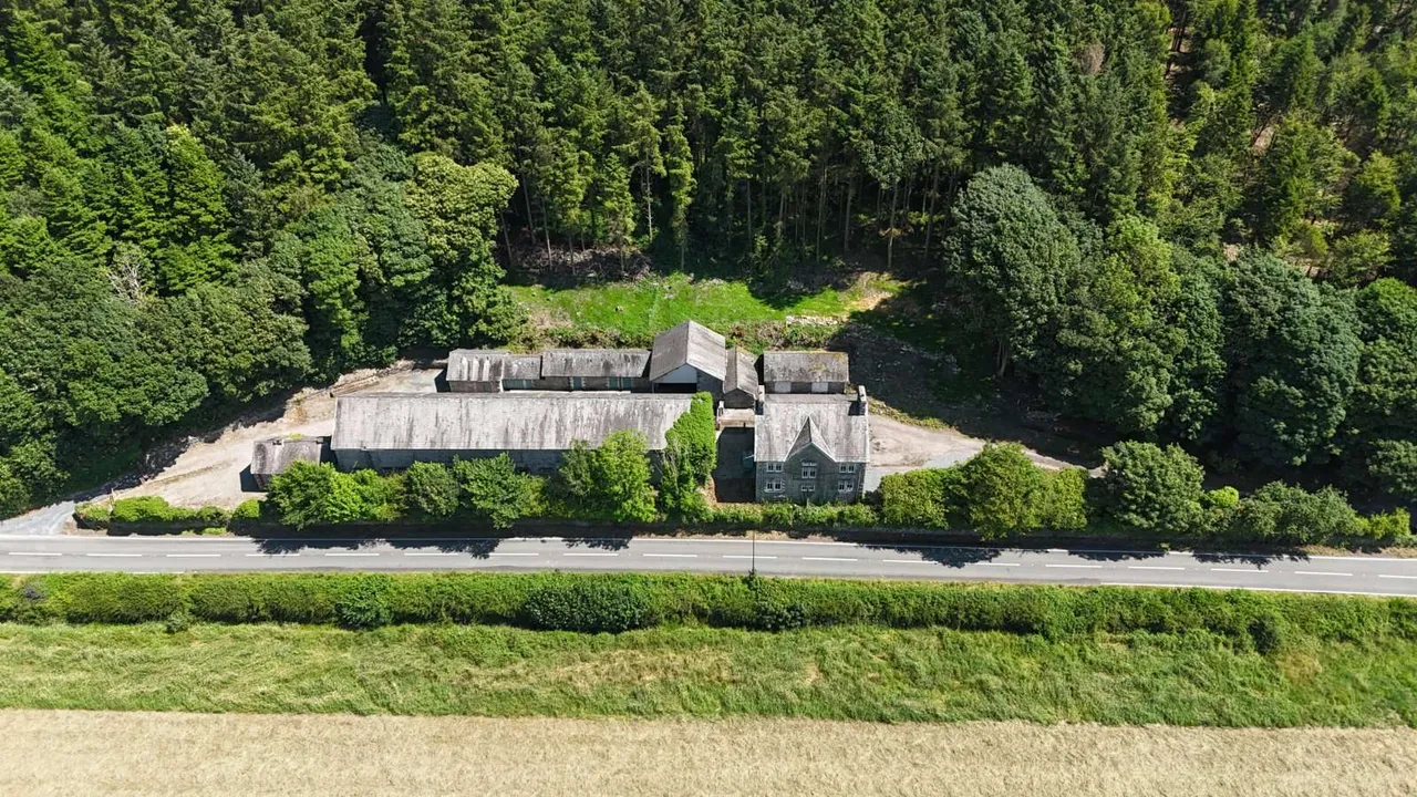 Ellerside Farm, Cark In Cartmel, Grange-Over-Sands, Cumbria, LA11 7PR, photo 4