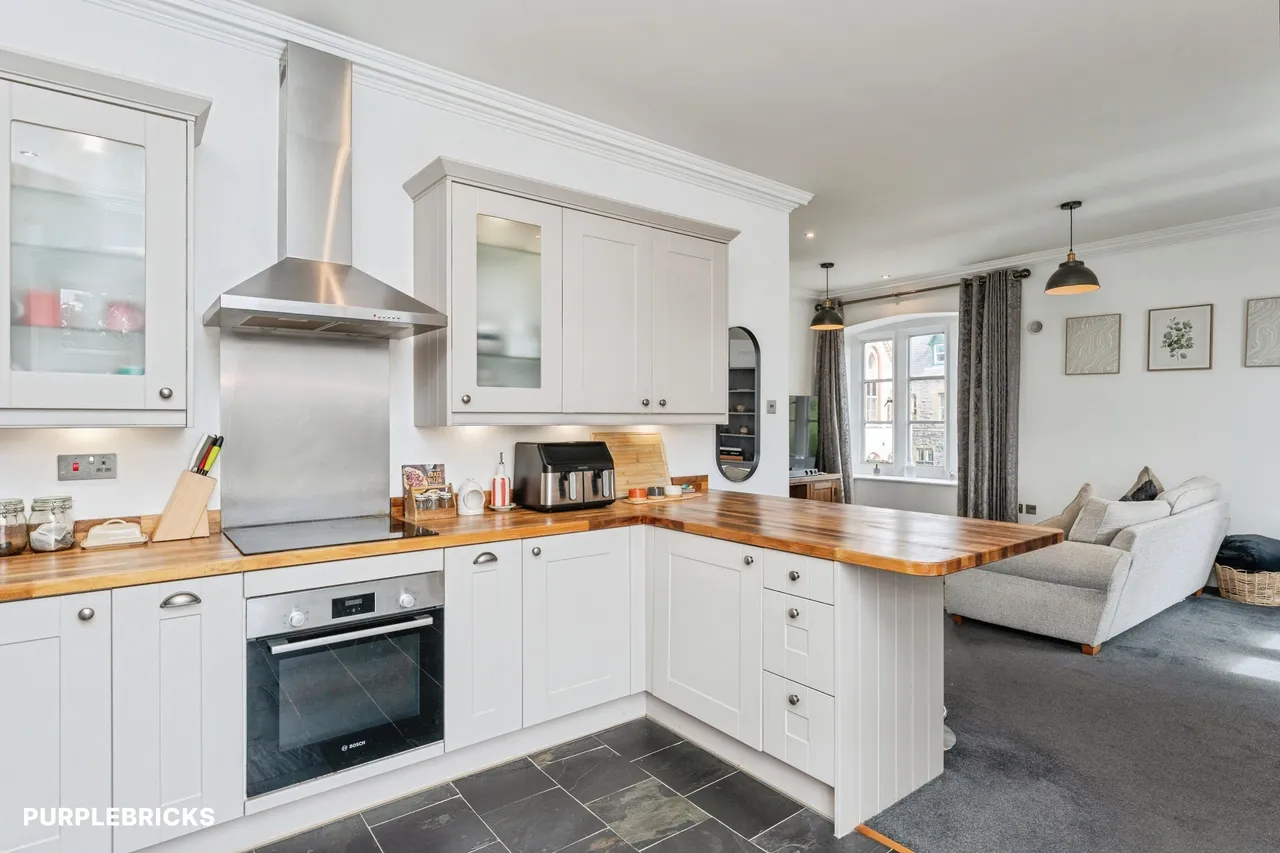 St. Clares Court, Holywell, CH8, photo 6