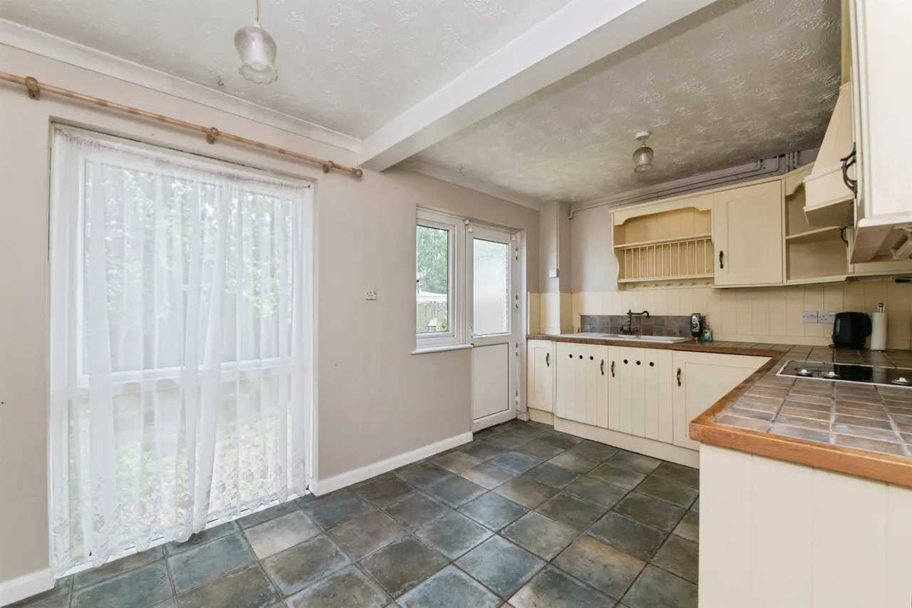 Bilbie Close, Cullompton, EX15, photo 13