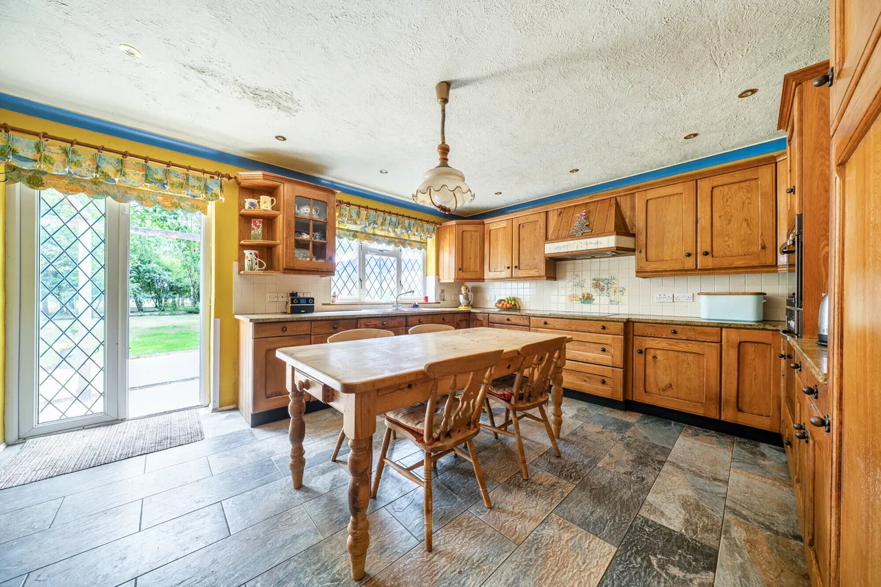 Bury Gate, Pulborough, RH20, photo 6