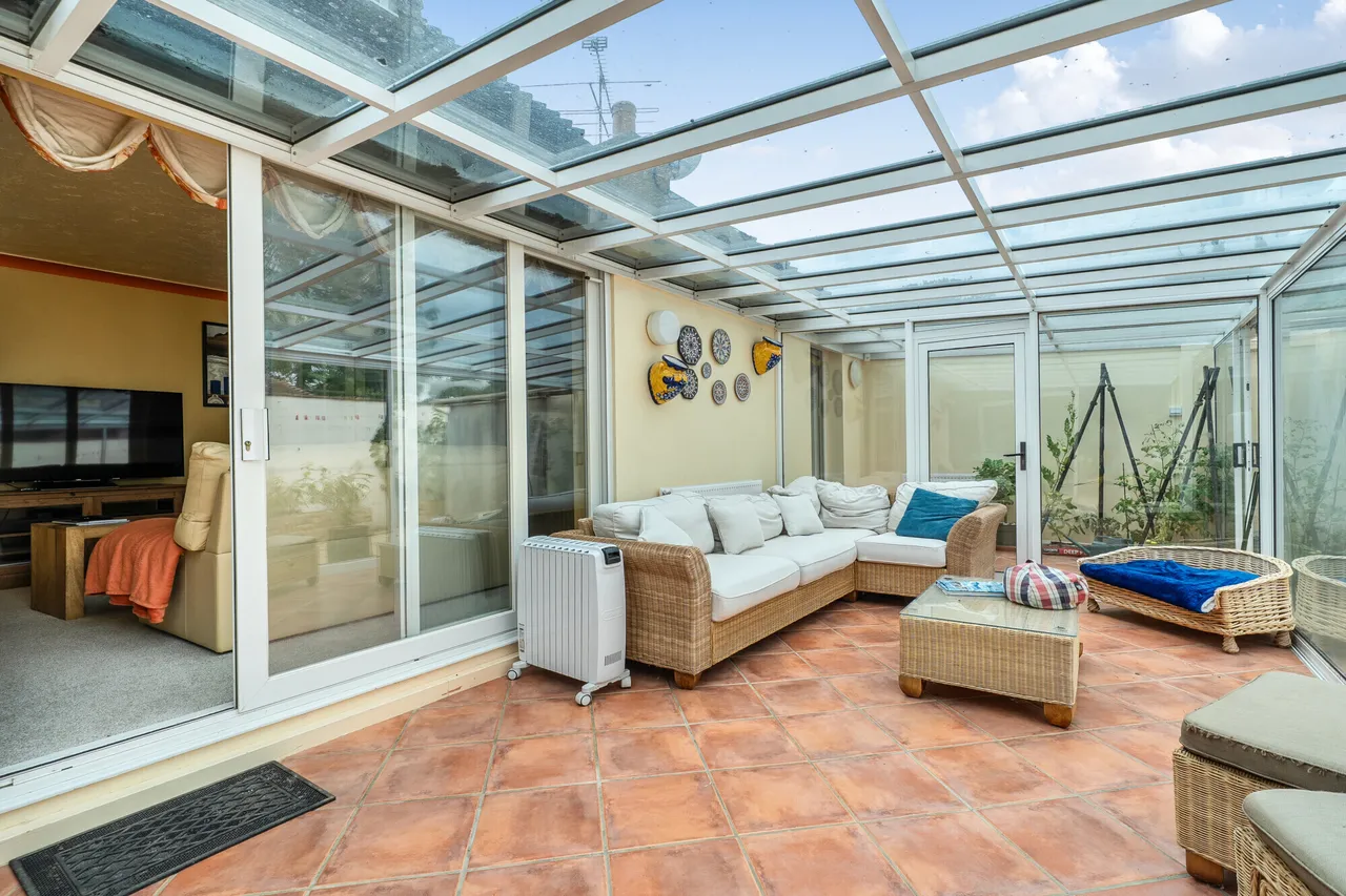 Bury Gate, Pulborough, RH20, photo 10