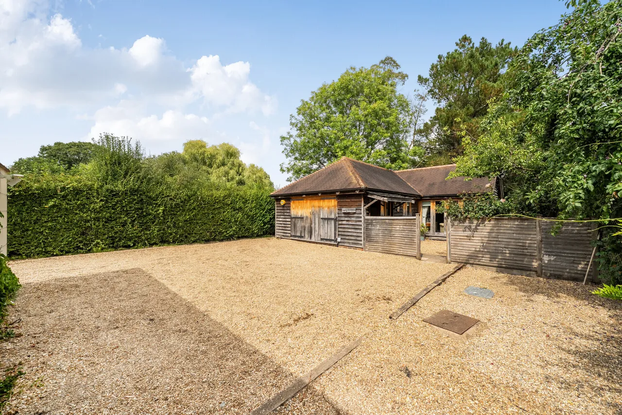 Bury Gate, Pulborough, RH20, photo 12