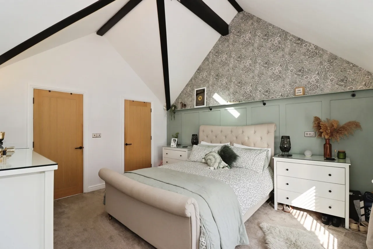 Hempton Lane, Almondsbury, BS32, photo 13