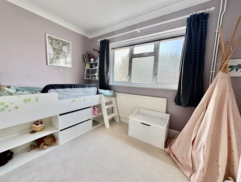 Cliffords Way, Bourne End, SL8, photo 13