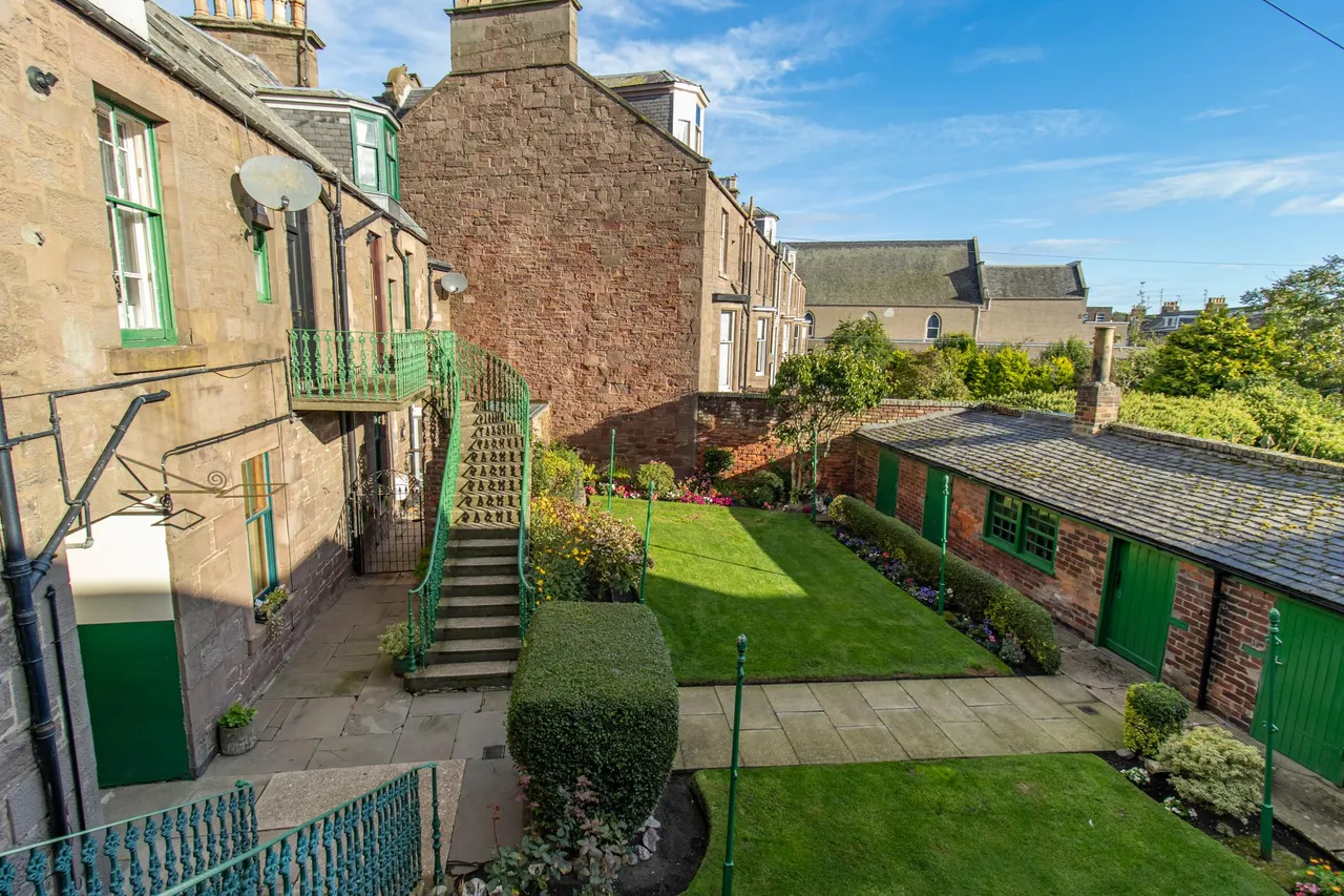 Melville Gardens, Montrose, DD10, photo 2