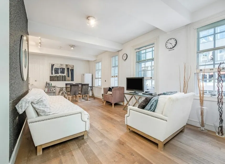 High Holborn, Bloomsbury, WC1V, photo 3