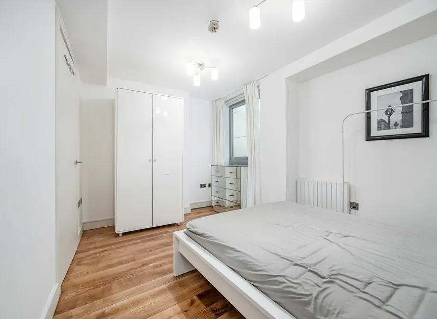 High Holborn, Bloomsbury, WC1V, photo 6