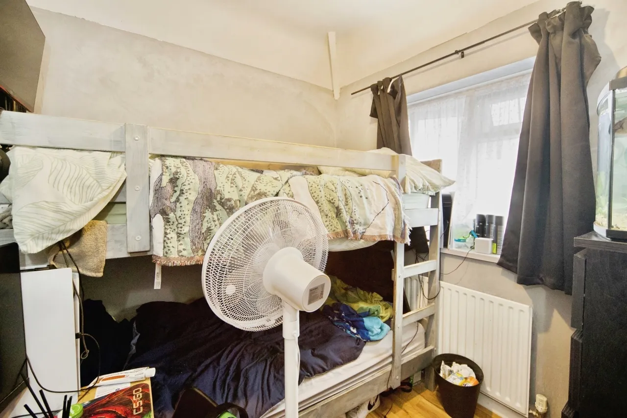 Downing Road, DAGENHAM, Essex, RM9, photo 13