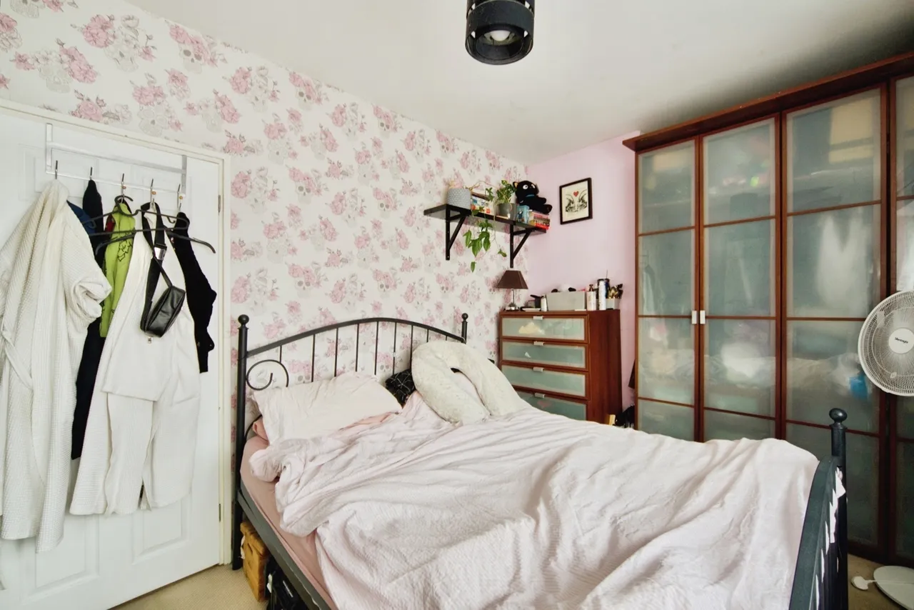 Downing Road, DAGENHAM, Essex, RM9, photo 15