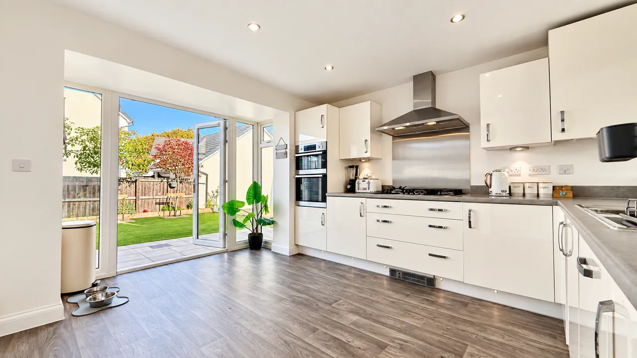 Sandy Place, Tiverton, EX16, photo 6