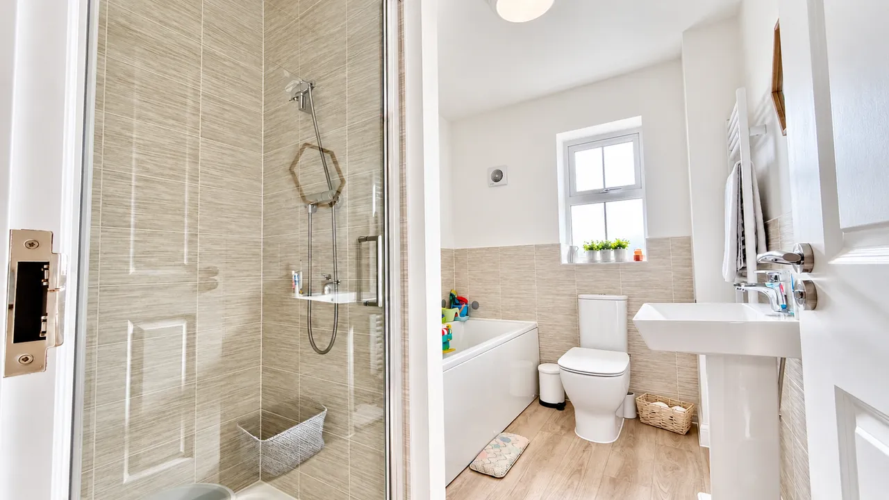 Sandy Place, Tiverton, EX16, photo 16