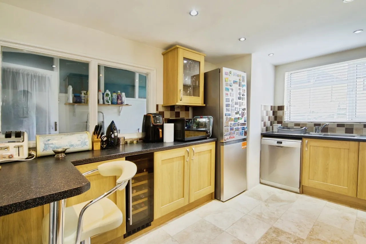 Hatherley Gardens, East Ham, London, E6, photo 17