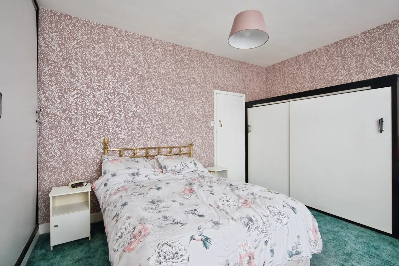 Hatherley Gardens, East Ham, London, E6, photo 7