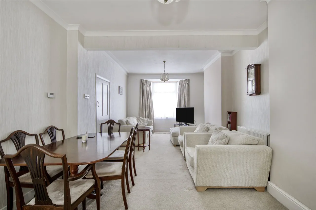 Hatherley Gardens, East Ham, London, E6, photo 4