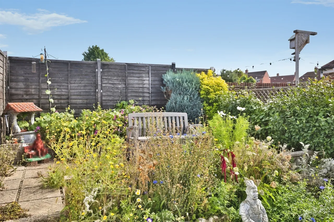 Chelston Avenue, Yeovil, BA21, photo 13