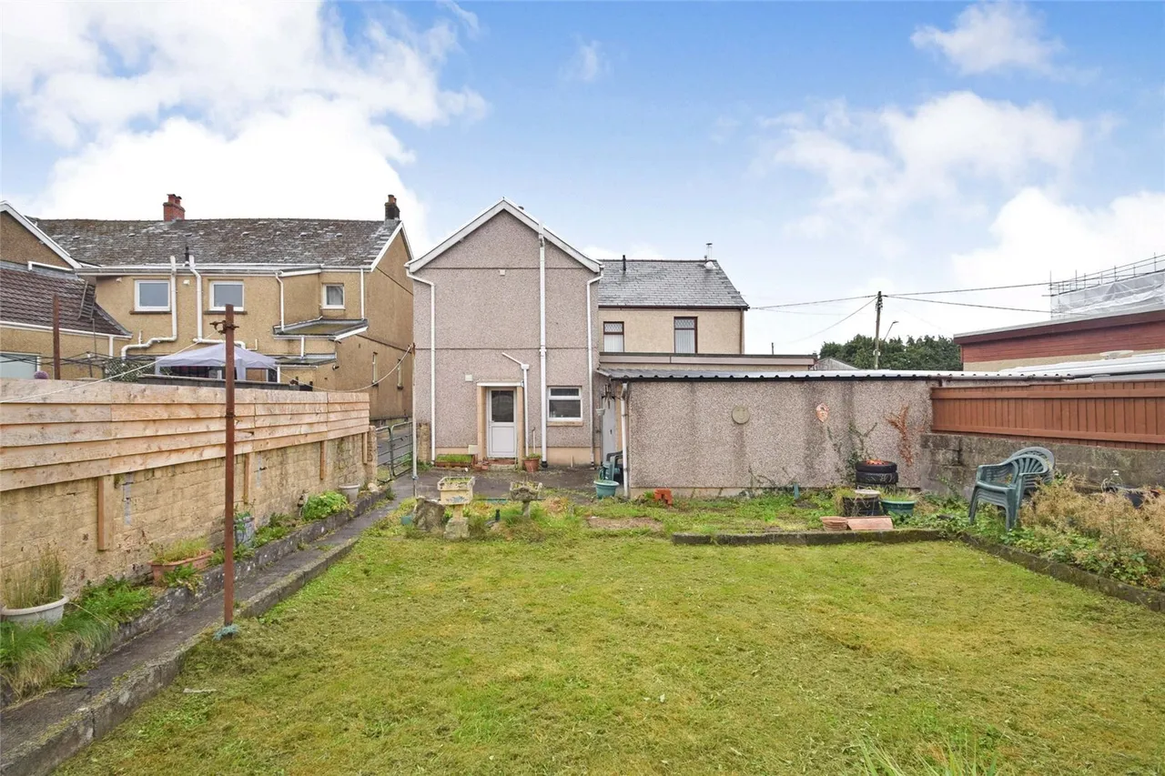 Station Road, Ammanford, SA18, photo 15