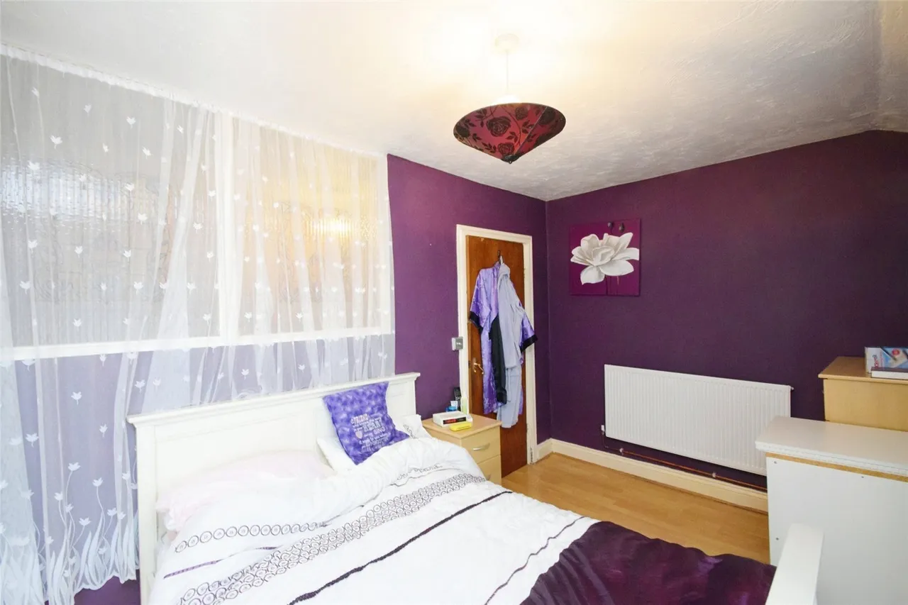 Station Road, Ammanford, SA18, photo 9