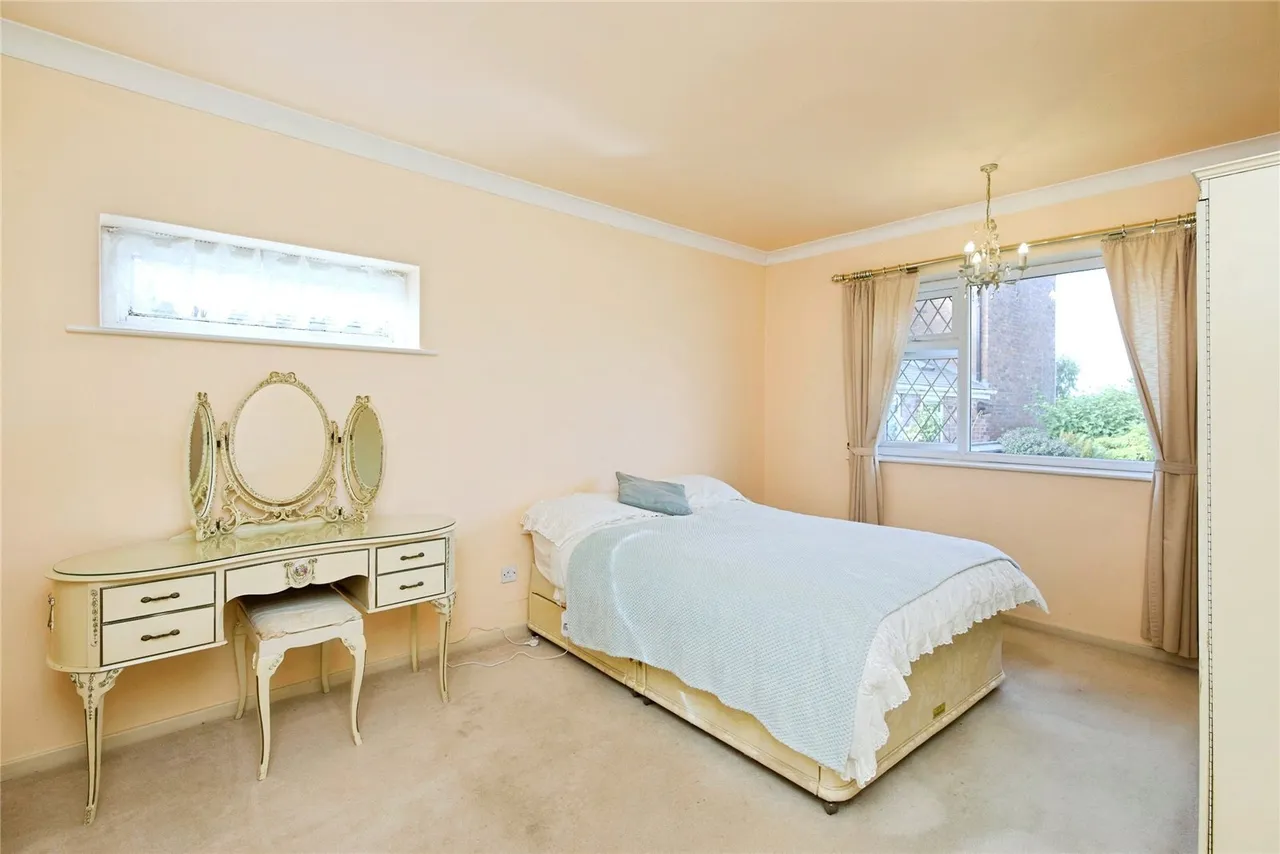 Bostocks Lane, Sandiacre, NG10, photo 11