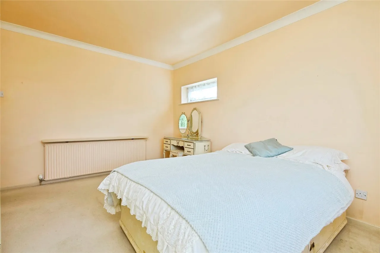 Bostocks Lane, Sandiacre, NG10, photo 13