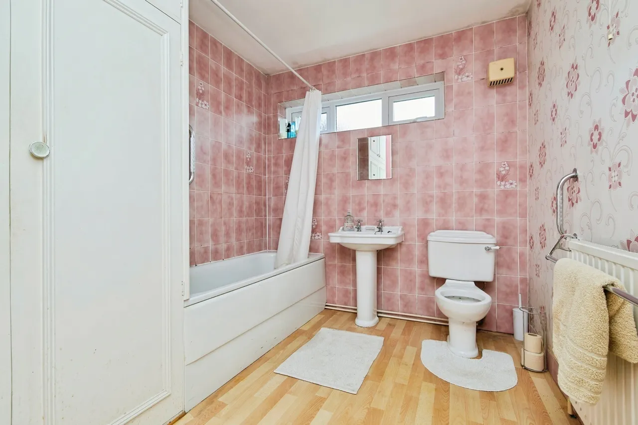 Bostocks Lane, Sandiacre, NG10, photo 19