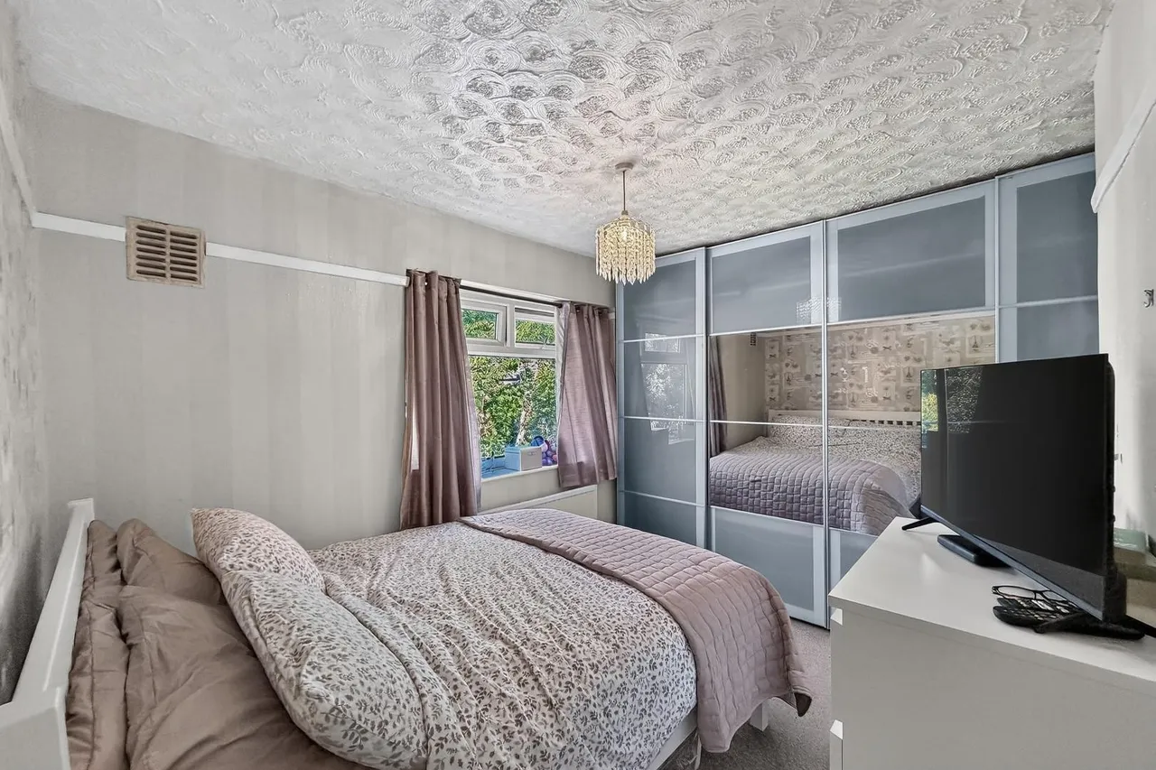 Ladybrook Avenue, Timperley WA15 6DT, photo 17