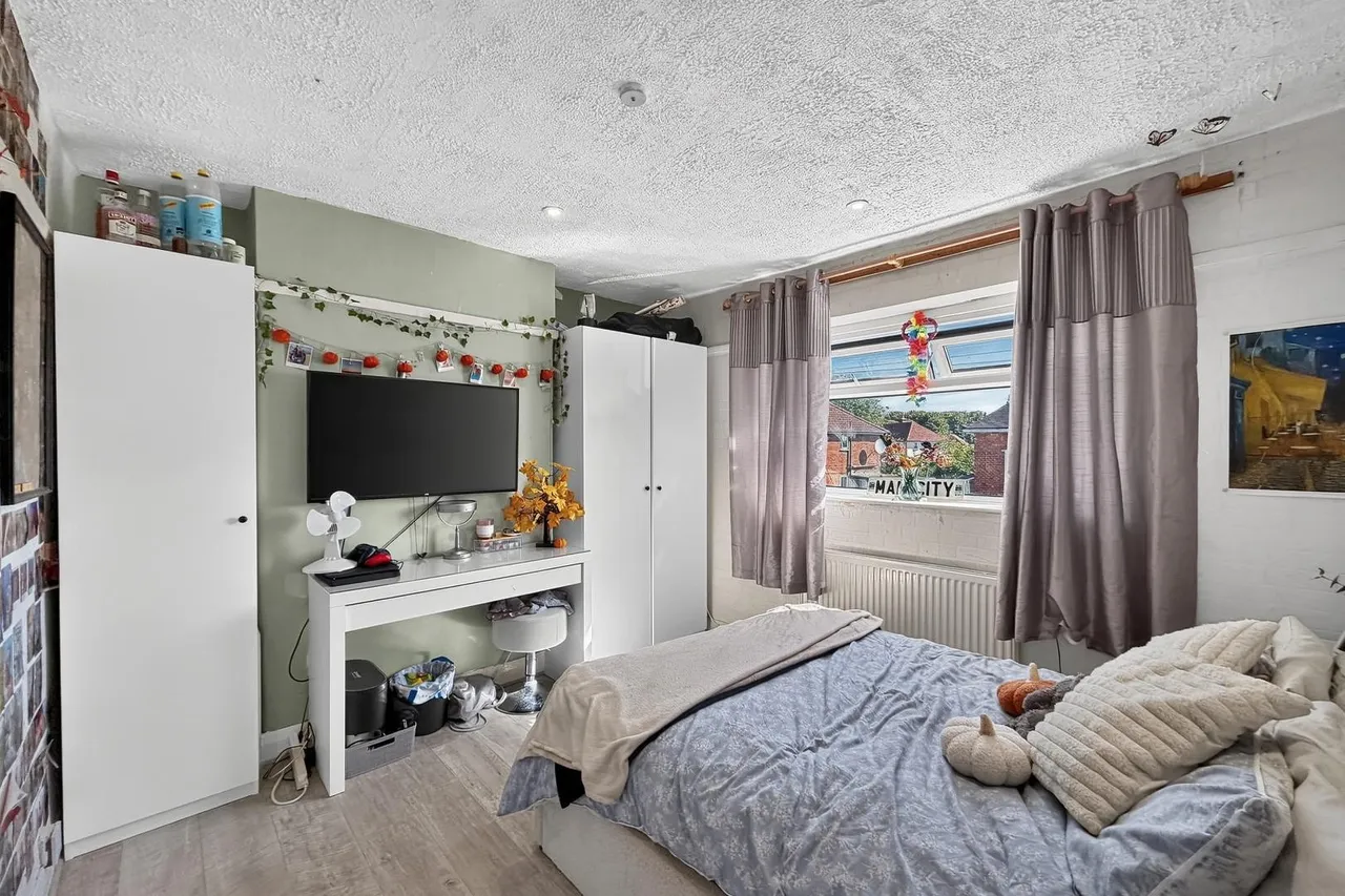 Ladybrook Avenue, Timperley WA15 6DT, photo 16