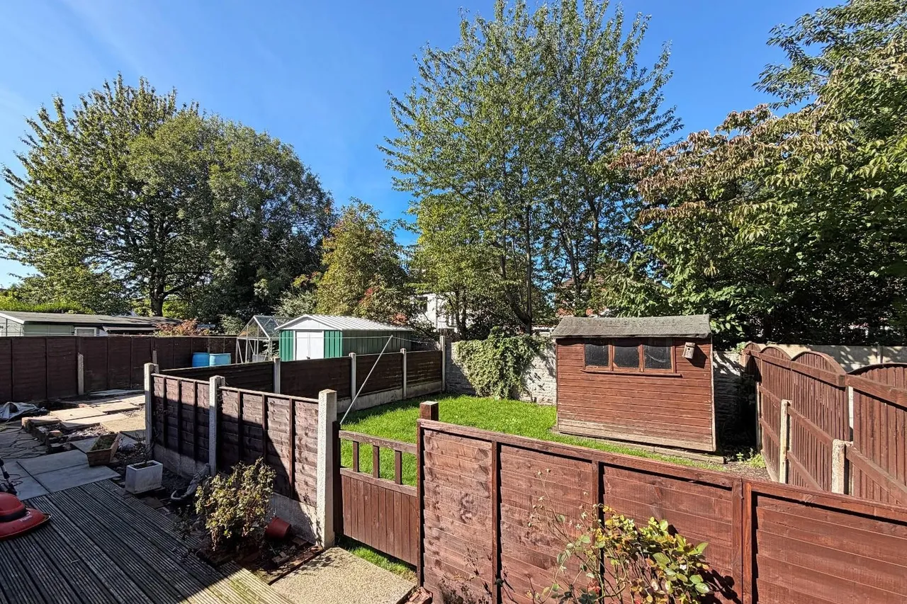 Ladybrook Avenue, Timperley WA15 6DT, photo 20