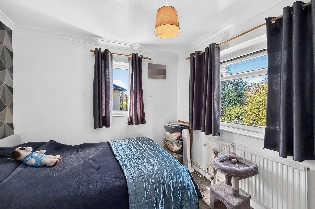 Ladybrook Avenue, Timperley WA15 6DT, photo 18
