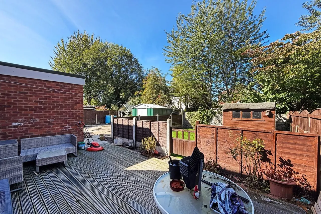 Ladybrook Avenue, Timperley WA15 6DT, photo 21