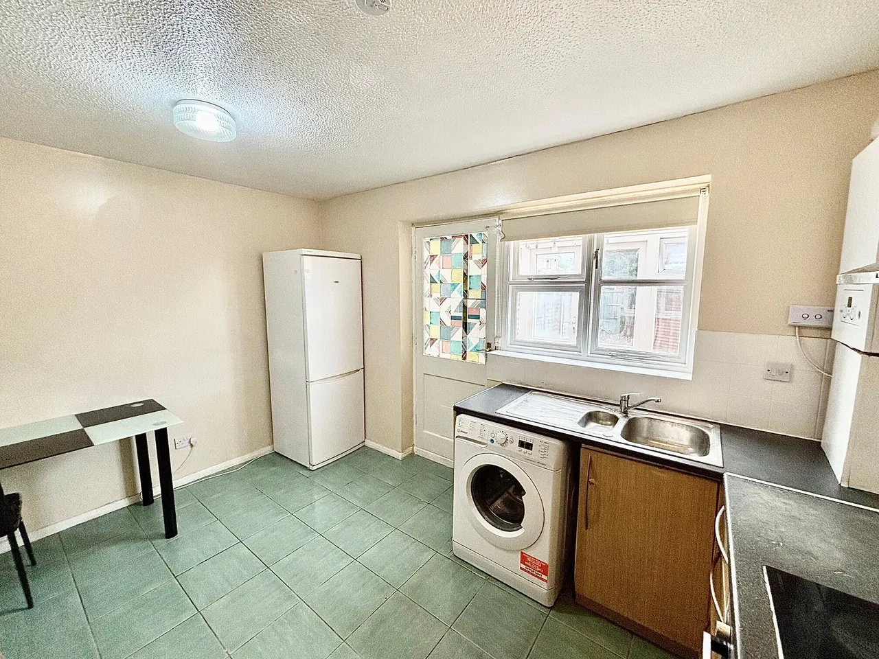 Blossom Close, Dagenham, RM9 6YE, photo 9