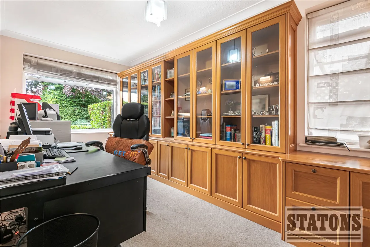Williams Way, Radlett, Hertfordshire, WD7 7EZ, photo 11