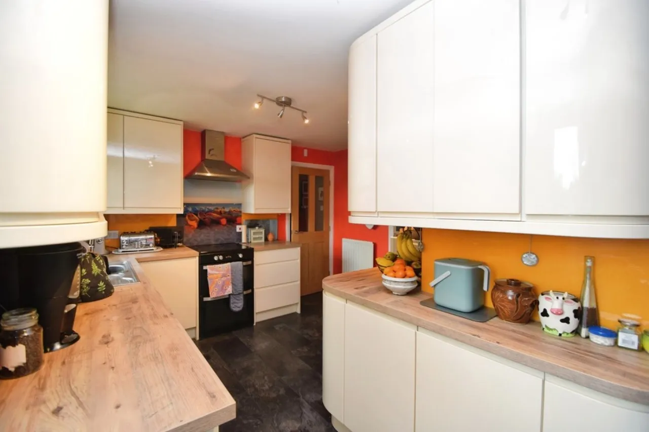 East Morton, Keighley, West Yorkshire, photo 10