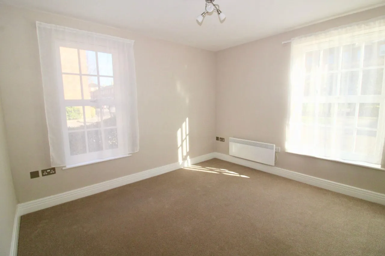 Knowle Avenue, Knowle, Wickham, photo 8
