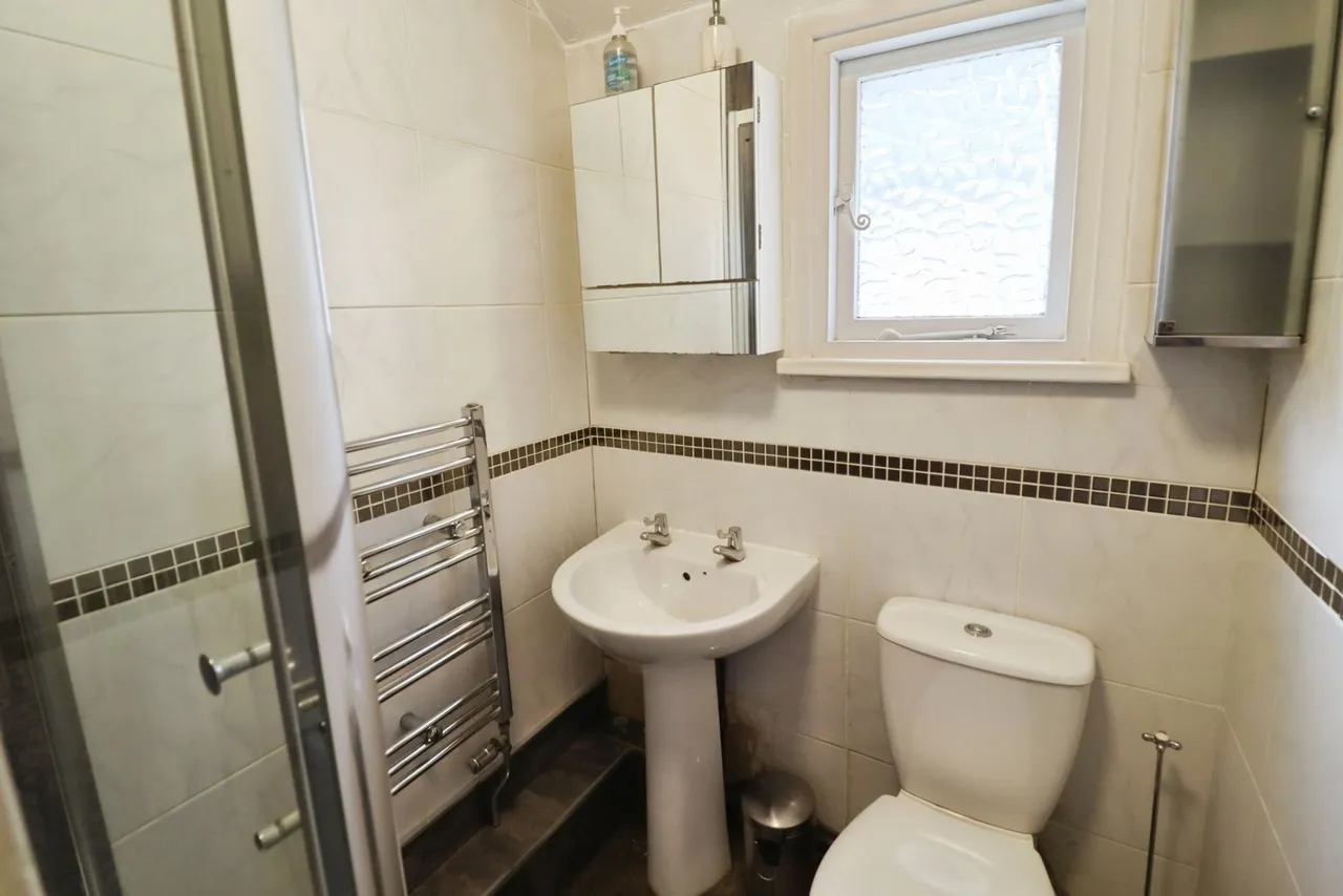 Diana Street, CARDIFF, South Glamorgan, CF24, photo 24