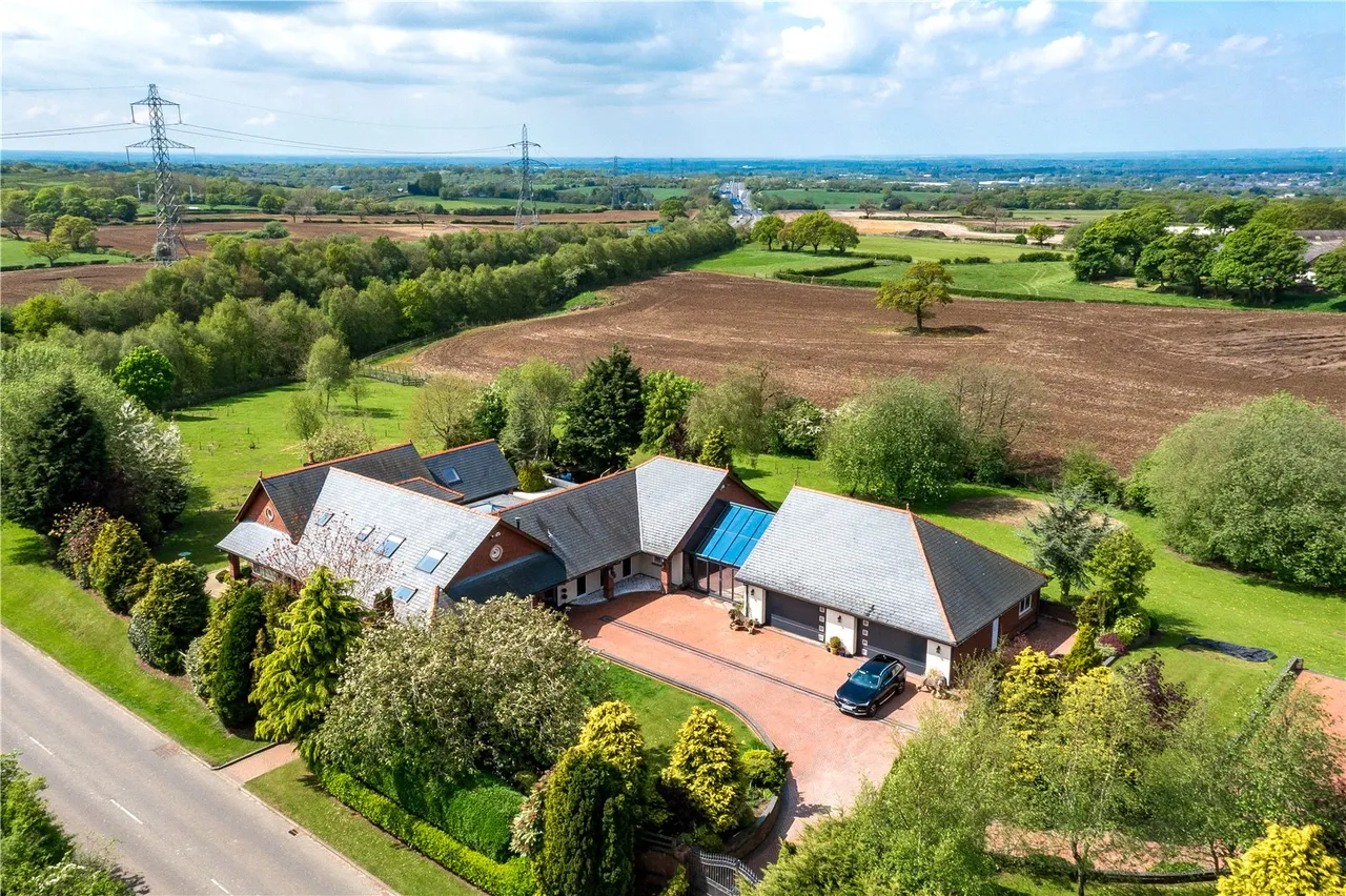 5 bed house for sale, Sandy Lane, Brindle