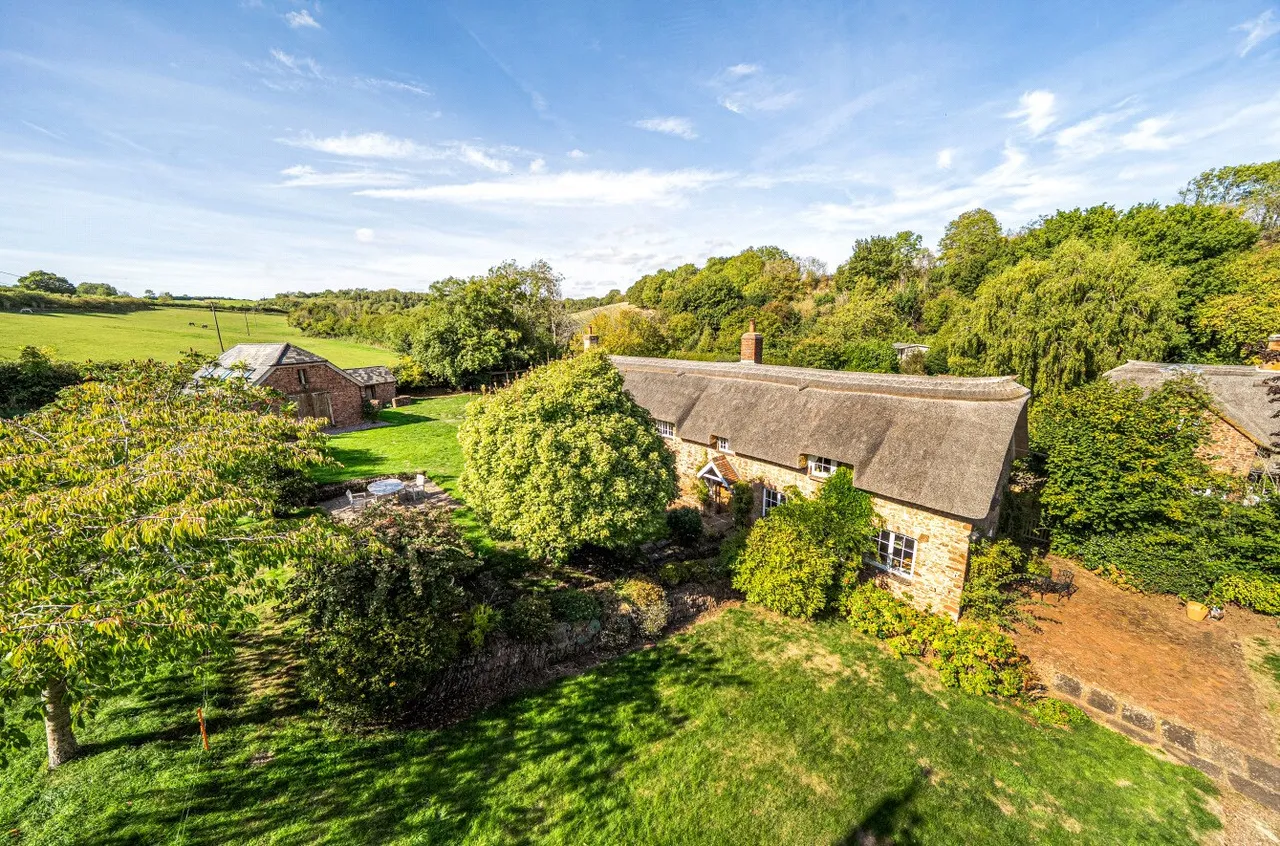 Lower Vellow, Williton, TA4, photo 35