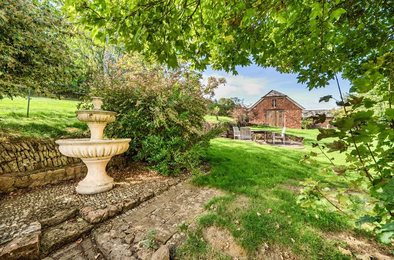 Lower Vellow, Williton, TA4, photo 29