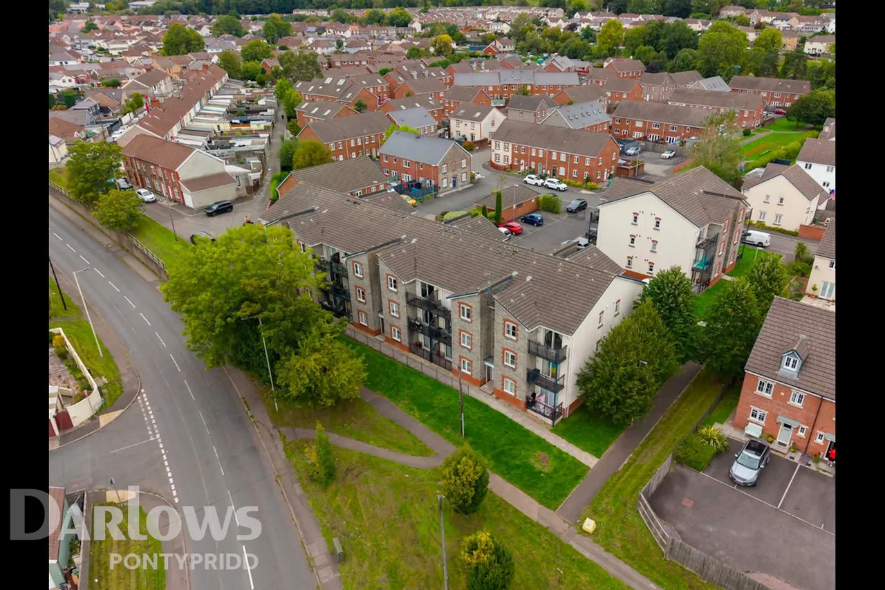 Heol Gruffydd, Pontypridd, photo 14